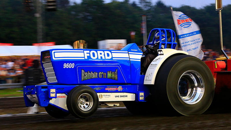 tractor-pulling-in-brande-EC-07-s