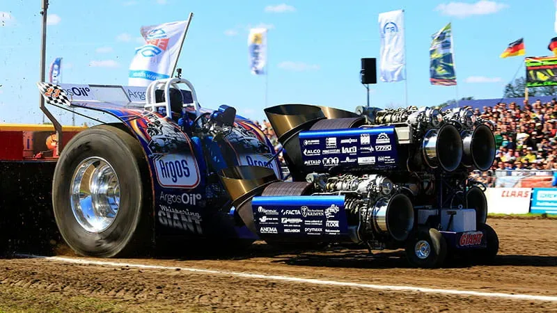 Tractor-Pulling-in-Fuchtorf-01-s