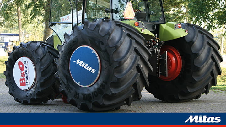the_smallest_and_largest_agri_tire_720x405
