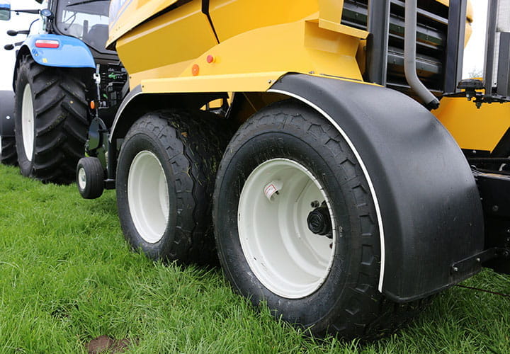 agriculturalandforestrytyrescropprocessingandgreenareaequipmentimplementnontractionIM07