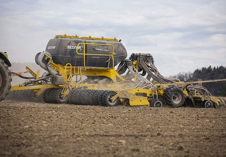 agricultural-and-forestry-tyres-crop-processing-and-green-area-equipment-implement-traction-tyres-2