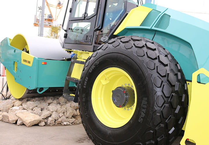 construction-tyres-road-construction-equipment-roller-tyres-UK-5
