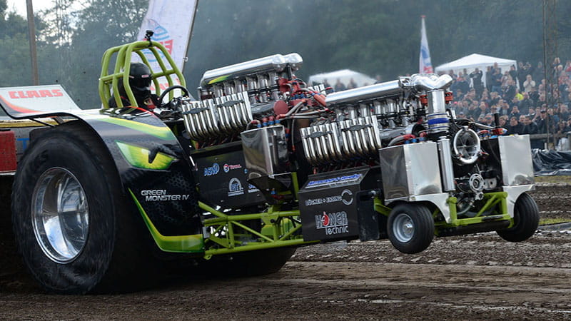 Tractor-Pulling-in-Brande-11-s