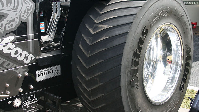 Putten-Tractor-pulling-on-the-beach-11-s